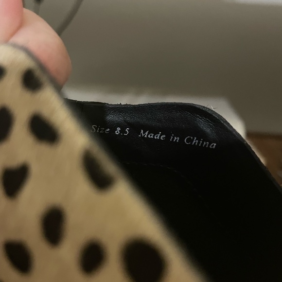 NWOB Dolce Vita Sonni Dyed Calf Hair Ankle Booties Spotted Size 8.5 - Picture 7 of 7